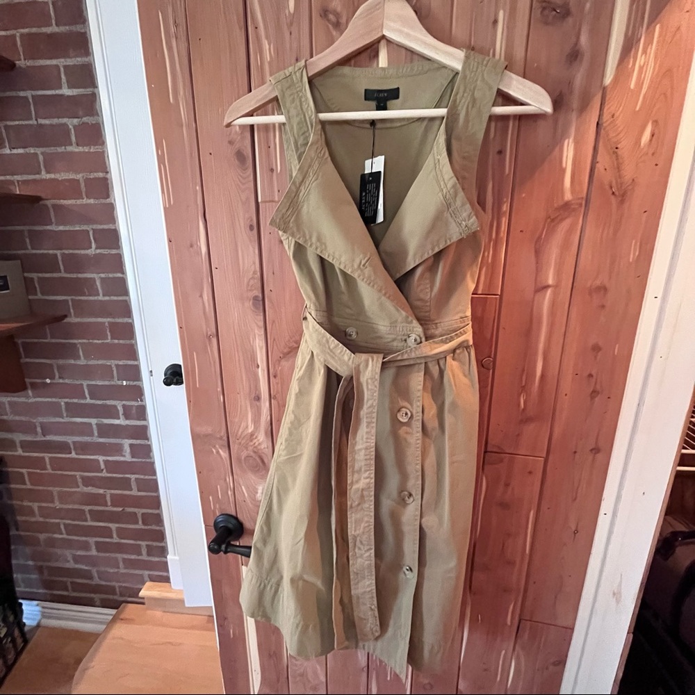 Beautiful JCrew dress. Olive green. Size 2P. NEVER WORN, with tags!